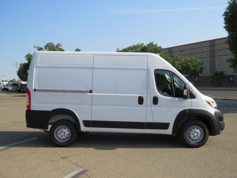 New 2023 RAM ProMaster 1500 w/ Interior LED Lighting Group FWD image 4