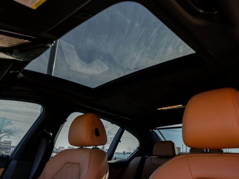 Used 2023 BMW 530i xDrive w/ Executive Package image 10