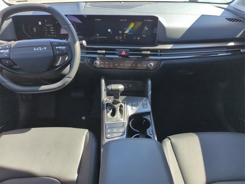 New 2026 Kia Sportage SX image 17