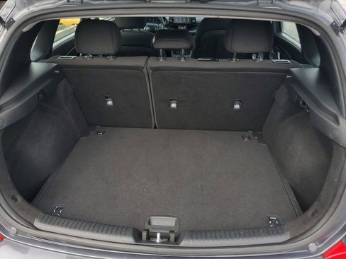 Used 2018 Hyundai Elantra GT FWD image 27