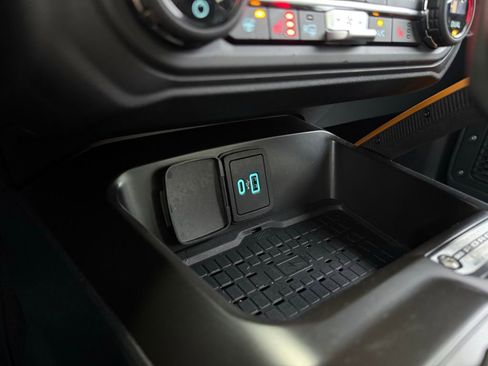 Certified 2024 Ford Bronco Badlands image 19