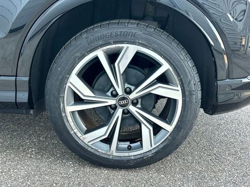 Used 2023 Audi Q4 e-tron Premium Plus w/ Premium Plus image 59