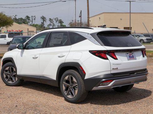 New 2026 Hyundai Tucson SEL FWD image 2