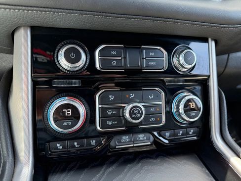 Certified 2024 GMC Yukon Denali AWD/4WD image 36