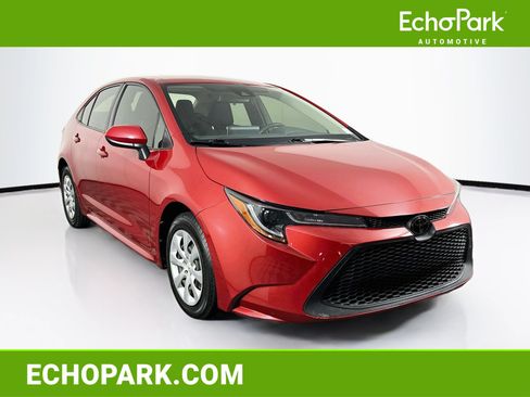 Used 2021 Toyota Corolla LE FWD image 1