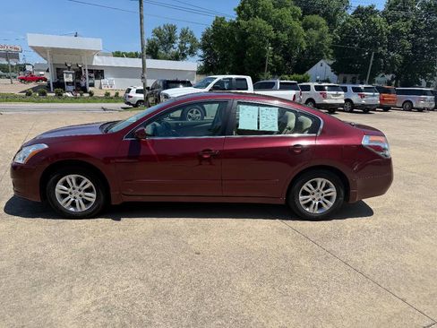 Used 2012 Nissan Altima 2.5 S w/ Convenience Pkg FWD image 2