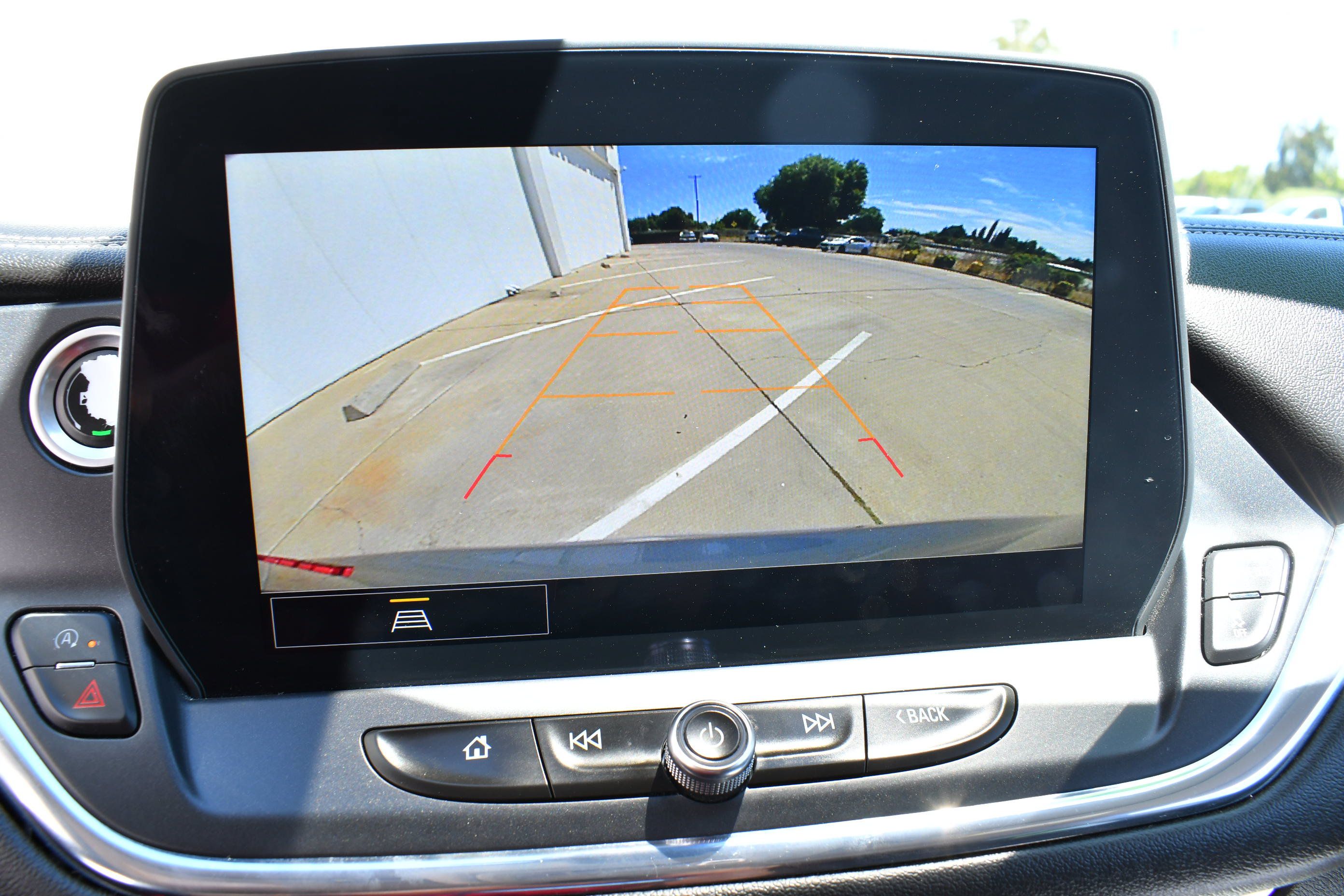 Used 2023 Chevrolet Blazer LT w/ Convenience Package FWD image 17