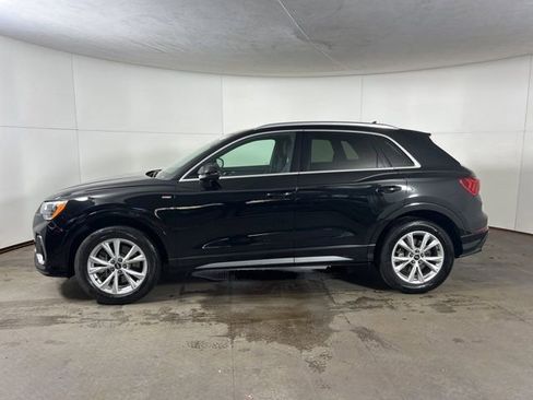 Used 2022 Audi Q3 2.0T Premium w/ Convenience Package image 4
