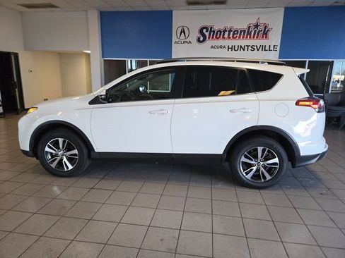 Used 2018 Toyota RAV4 XLE image 5