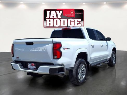 Used 2024 Chevrolet Colorado LT w/ LT Convenience Package III AWD/4WD image 6