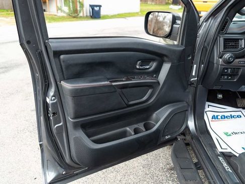 Used 2021 Nissan Titan PRO-4X w/ Pro-4x Utility Package image 10