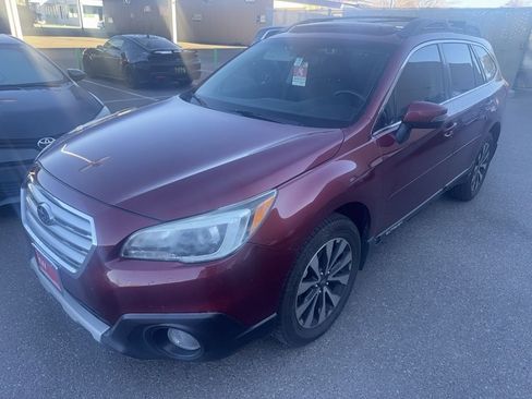 Used 2015 Subaru Outback 3.6R Limited image 2