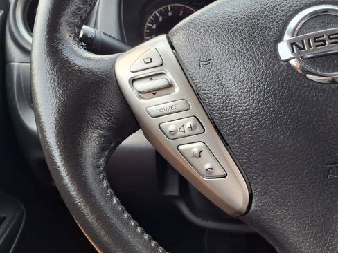 Used 2017 Nissan Versa Note SV FWD image 15