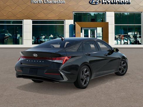 New 2026 Hyundai Elantra Sport FWD image 4