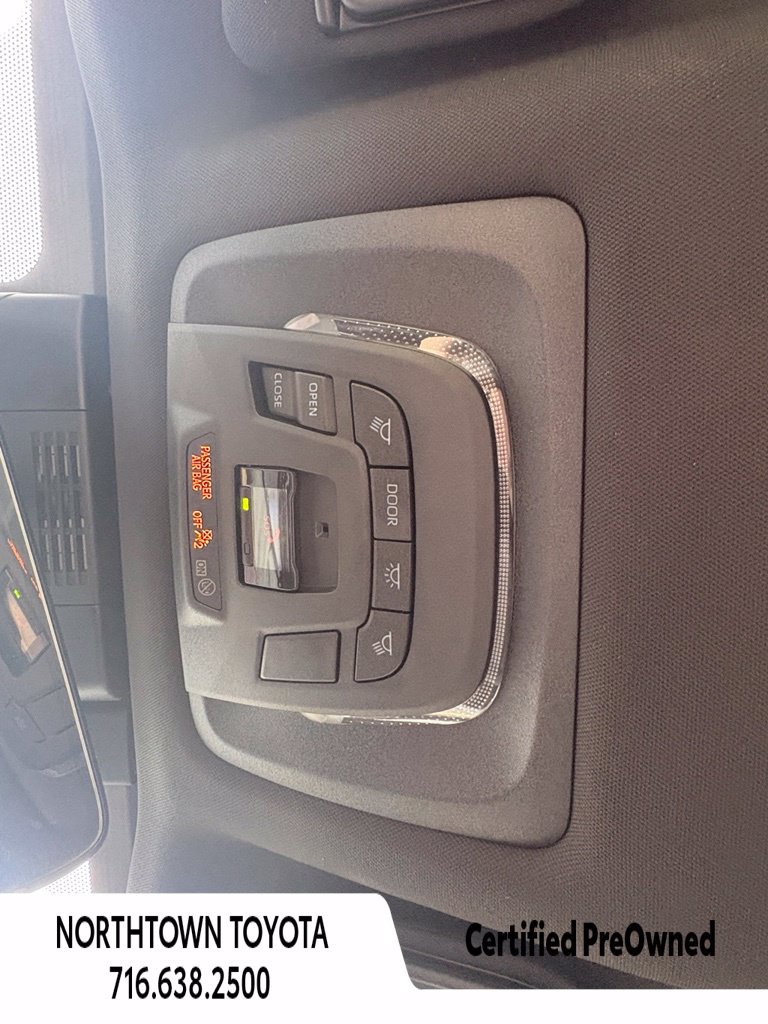 Used 2023 Toyota bZ4X AWD image 25