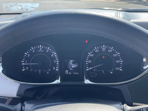 Used 2014 Toyota Avalon XLE image 13