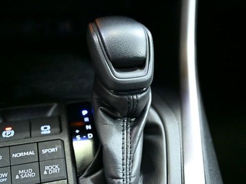 Used 2024 Toyota RAV4 XLE image 27