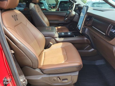 Used 2022 Ford Expedition King Ranch image 9