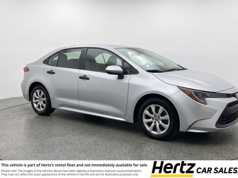 Used 2025 Toyota Corolla LE FWD image 1