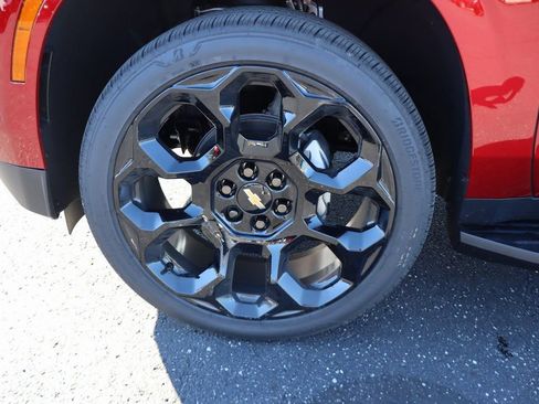 New 2026 Chevrolet Suburban RST AWD/4WD image 36