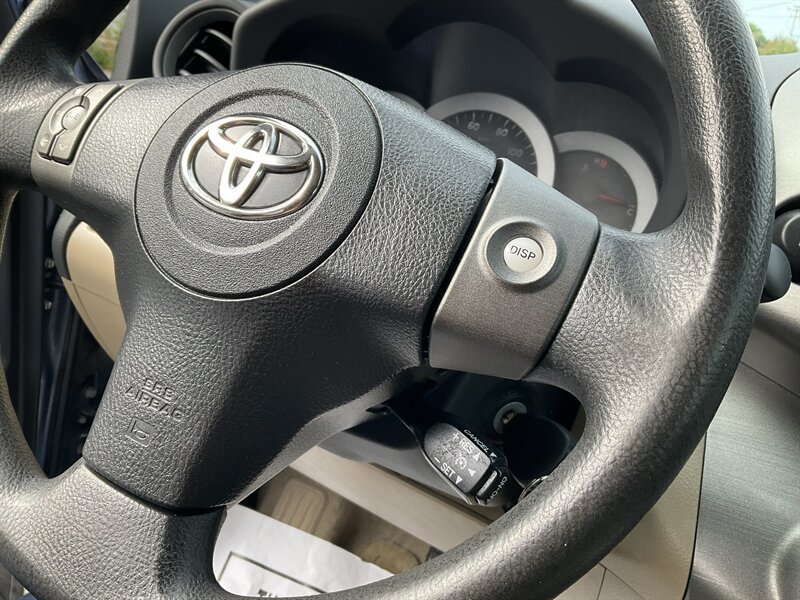Used 2012 Toyota RAV4 4WD w/ Value Pkg image 23