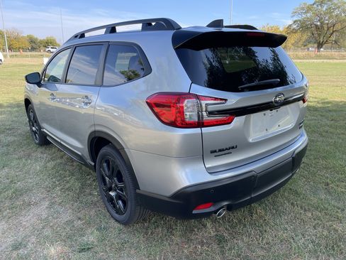 New 2025 Subaru Ascent Bronze Edition image 3