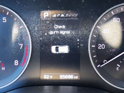 Used 2016 Hyundai Tucson Limited w/ Option Group 03 FWD image 43