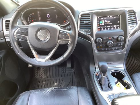 Used 2018 Jeep Grand Cherokee Limited AWD/4WD image 13