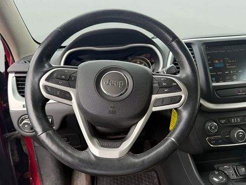 Used 2017 Jeep Cherokee Latitude w/ True North Edition image 15