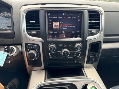 Used 2018 RAM 1500 Lone Star RWD image 16
