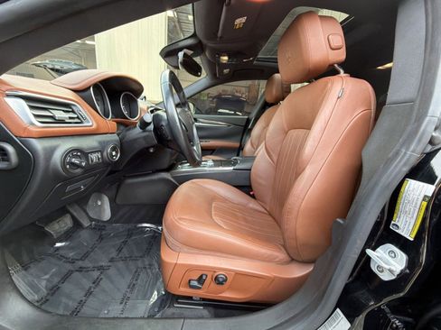 Used 2018 Maserati Ghibli RWD image 13