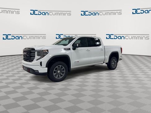 Used 2025 GMC Sierra 1500 AT4 AWD/4WD image 4