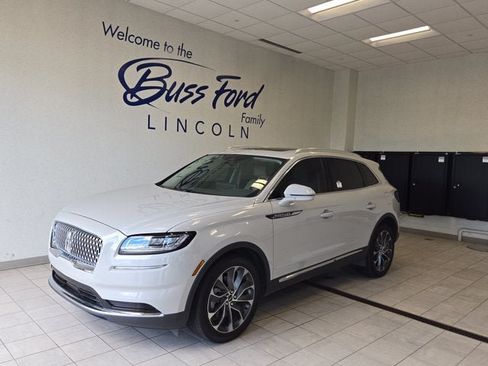 Used 2023 Lincoln Nautilus Reserve AWD/4WD image 1
