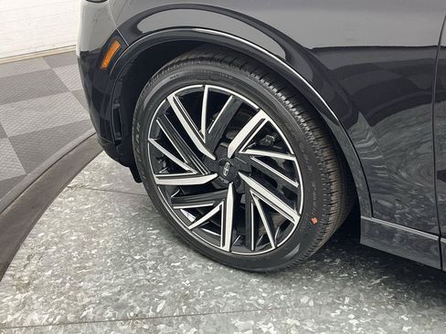 Used 2025 Lincoln Aviator Black Label w/ Jet Appearance Package AWD/4WD image 31