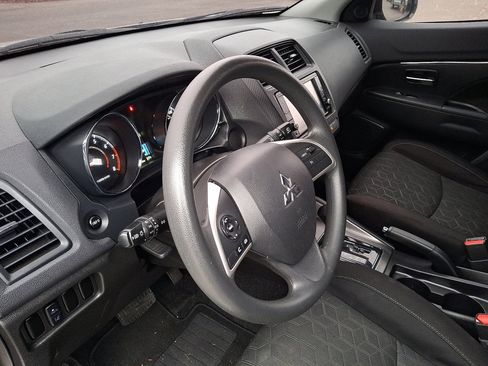 Used 2023 Mitsubishi Outlander Sport ES image 25