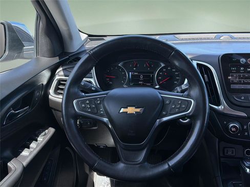 Used 2018 Chevrolet Equinox Premier AWD/4WD image 11