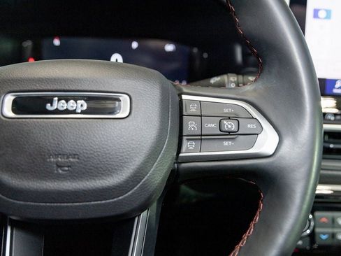 Used 2022 Jeep Compass Trailhawk w/ Trailhawk Elite Group AWD/4WD image 23