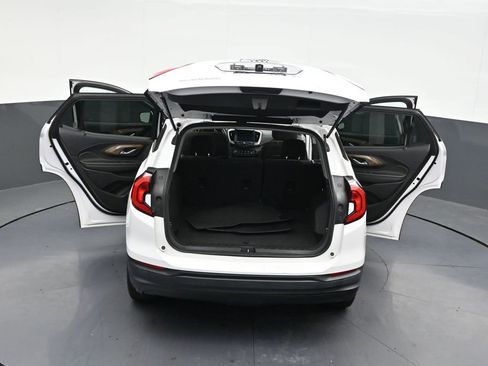 Used 2020 GMC Terrain SLE FWD image 35