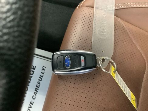 Used 2021 Subaru Forester Touring AWD/4WD image 32