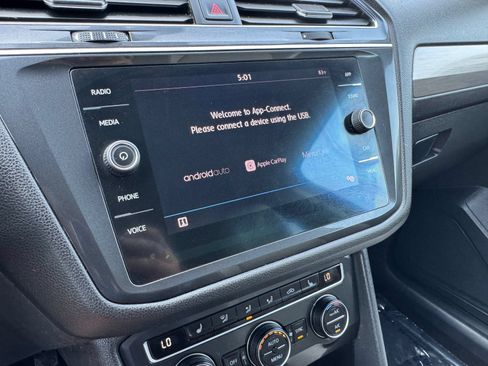 Used 2019 Volkswagen Tiguan SE FWD image 28