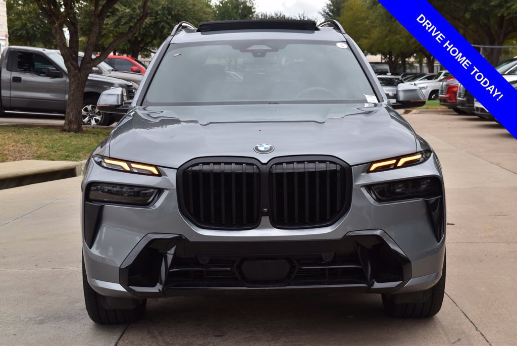 Used 2024 BMW X7 xDrive40i w/ M Sport Package AWD/4WD image 1