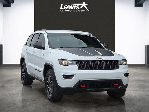 Used 2019 Jeep Grand Cherokee Trailhawk AWD/4WD image 6