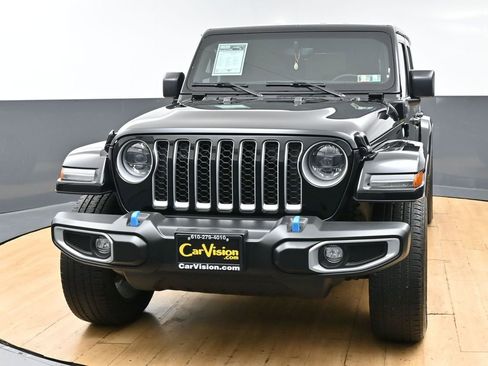 Used 2023 Jeep Wrangler Unlimited Sahara w/ Cold Weather Group AWD/4WD image 5