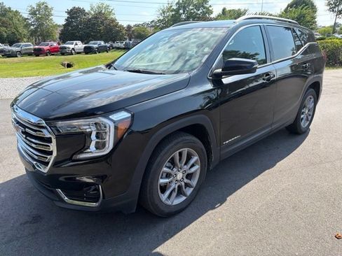 Used 2024 GMC Terrain SLT AWD/4WD image 7