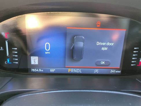Used 2023 Ford Escape ST-Line w/ Tech Pack #1 FWD image 22