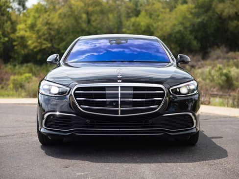 Used 2023 Mercedes-Benz S 580 4MATIC Sedan image 10