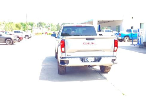 New 2026 GMC Sierra 1500 Elevation image 7