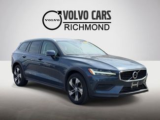Used 2020 Volvo V60 T5 Cross Country w/ Protection Package Premier video 1