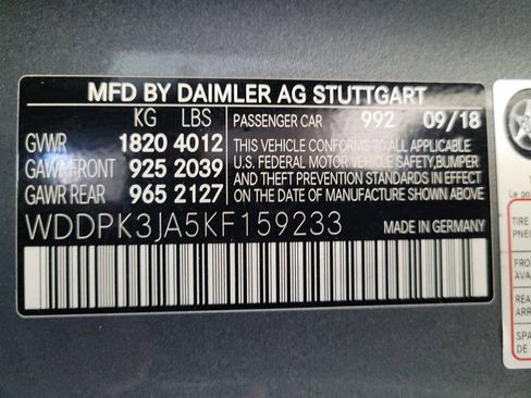 Used 2019 Mercedes-Benz SLC 300 w/ Premium Package image 33
