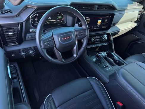 Used 2024 GMC Sierra 1500 AT4X image 29